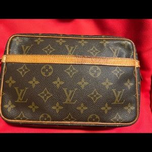 Louis Vuitton Unisex Trousseau 28 Toiletries Bag